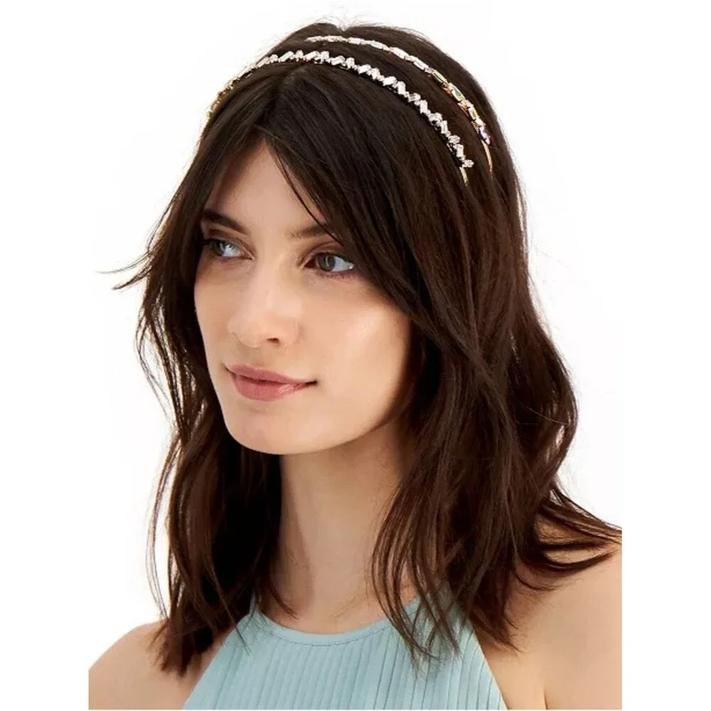 I.N.C. International Concepts set. Features 2-Pc. Gold-Tone Crystal Headband